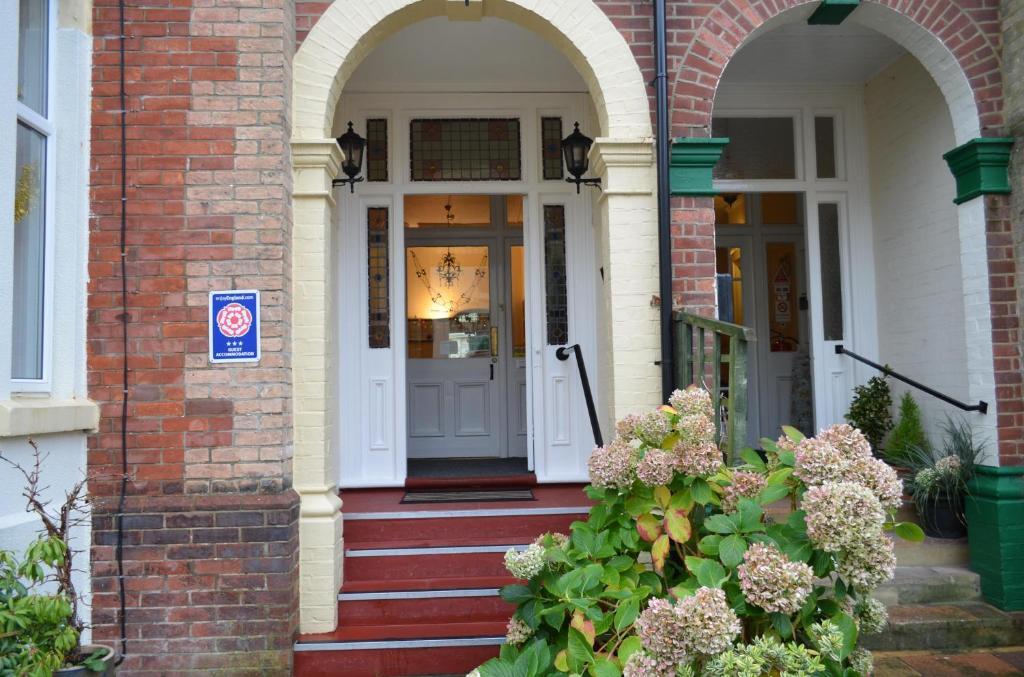 Shirley B & B 伯恩茅斯 外观 照片